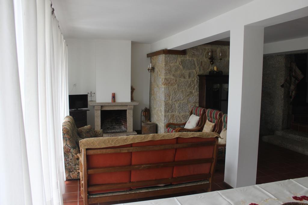 Casas do Corvo Ventosa (Braga) Quarto foto